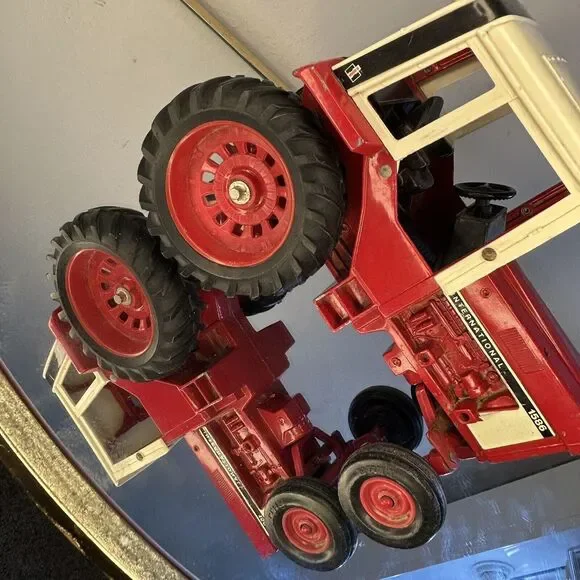 ERTL International 1586 Tractor With Cab 1/16 Scale Diecast Vintage Collector - Picture 6 of 10